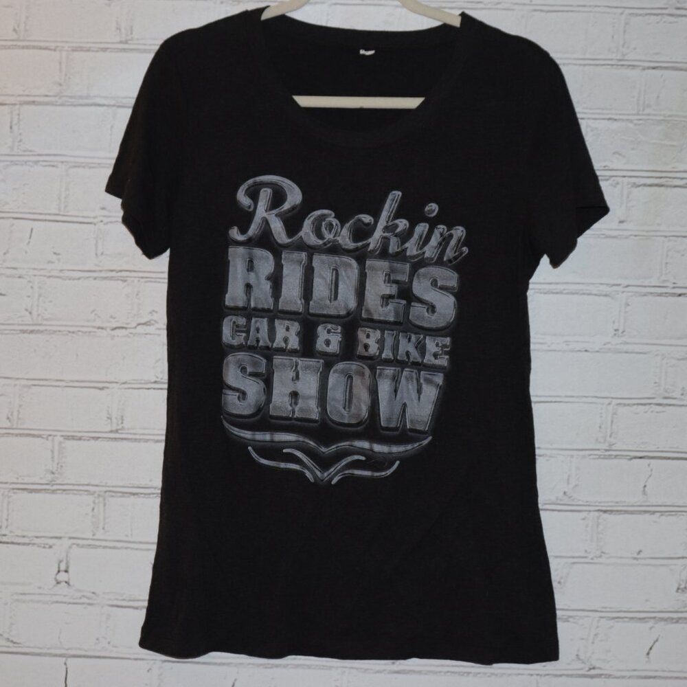 🏁 Rockin Rides Car & Bike Show Tee – Black – Women’s Fit – Size Medium